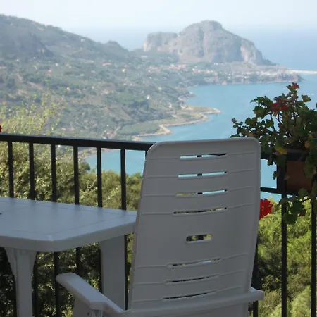 Sleeps 3 Air Con *
